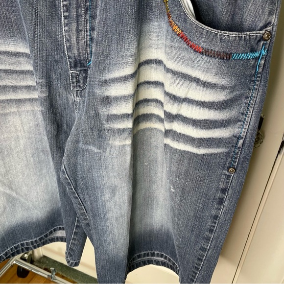 5ive Jungle Embellished Jean Shorts Men’s 42 W Denim Embroidery Hip Hop - Picture 6 of 8